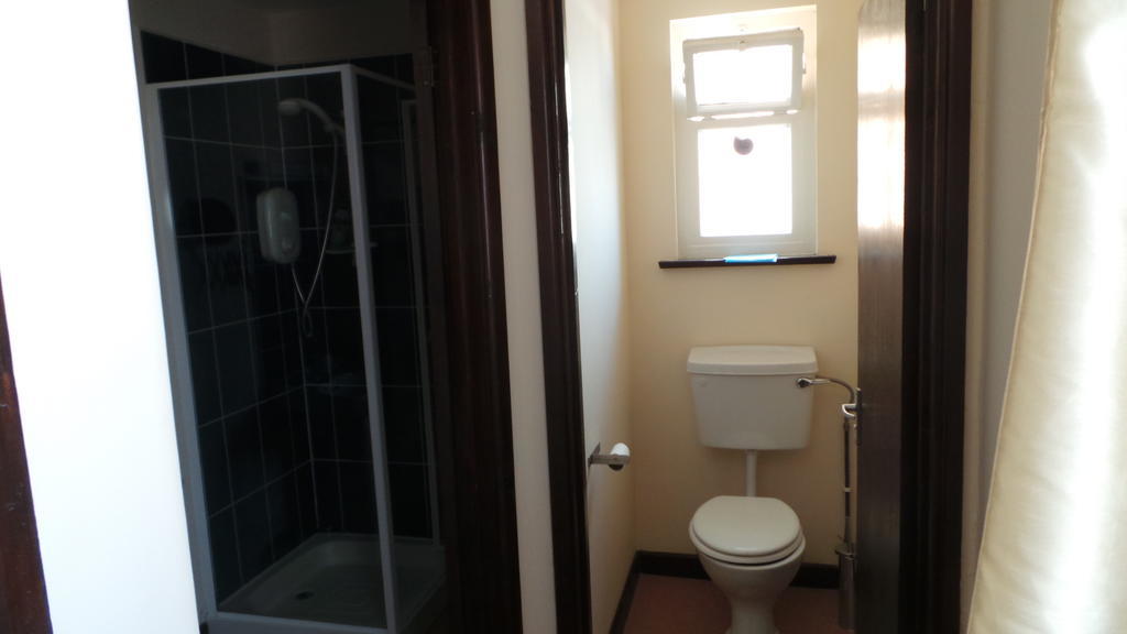 Dolphin Hotel Weymouth Room photo